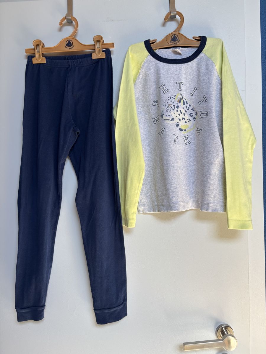 Petit Bateau Pyjamas & Ähnliches: Pyjama Petit Bateau 10 ans - 140cm – Gebraucht aus Founex von ari_2gt7