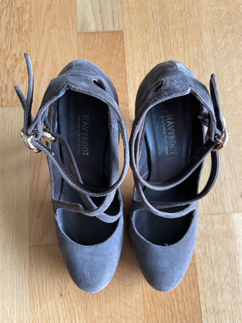 Navyboot Damenschuhe: Wildlederschuhe NAVYBOOT – Gebraucht aus Richterswil von IrynaL 4