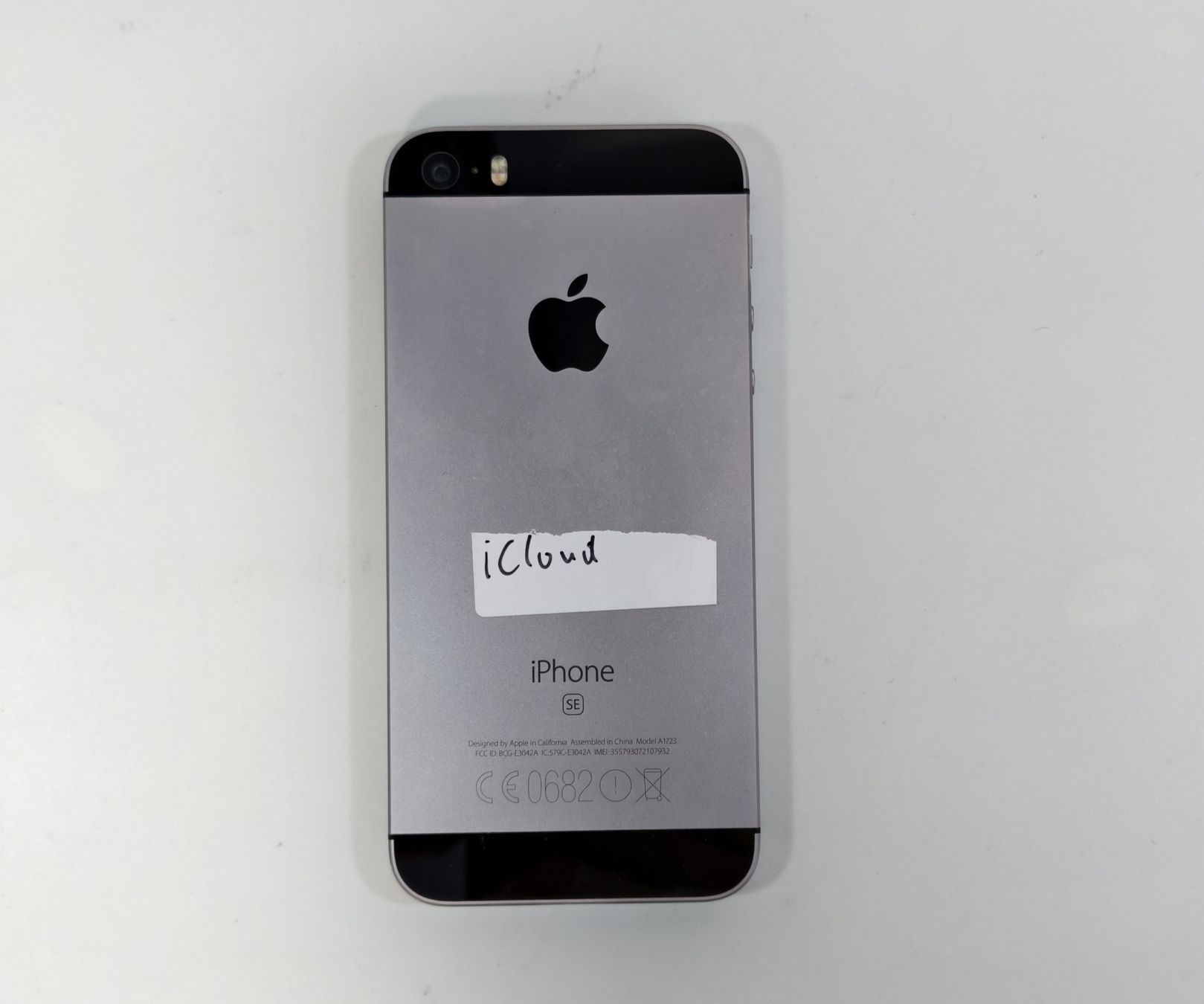 Apple Portables: iPhone SE – Défectueux à Ehrendingen par Rocky985 1