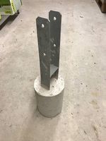 Metallanker mit Betonsockel für Sichtschutzwände,Zäune usw.