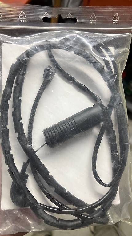 BMW Tutti pezzi di ricambio auto: Bremsverschleiss Anzeiger BMW E46 – Nuovo e nell'imballaggio originale da Gipf-Oberfrick venduto da car4y0u 1