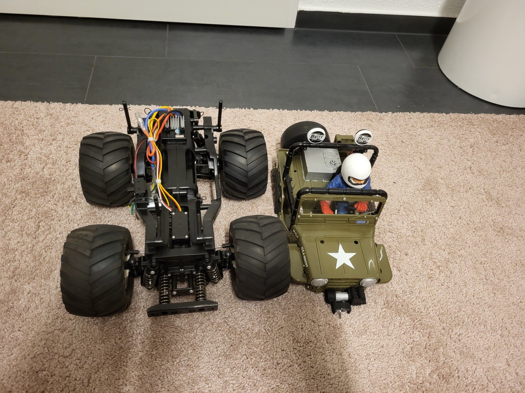 Tamiya RC Modellbau: Tamiya Wild Willy – Gebraucht aus Islikon von  6