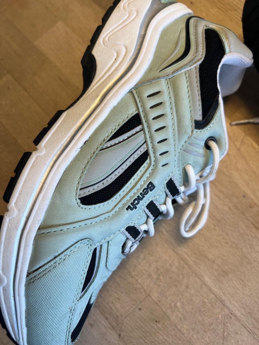 Bench Scarpe da uomo: Bench Sneaker Gr. 40 Herbst Turnschuhe Schuhe – Usato da St. Margrethen SG venduto da ing_p6fy 1