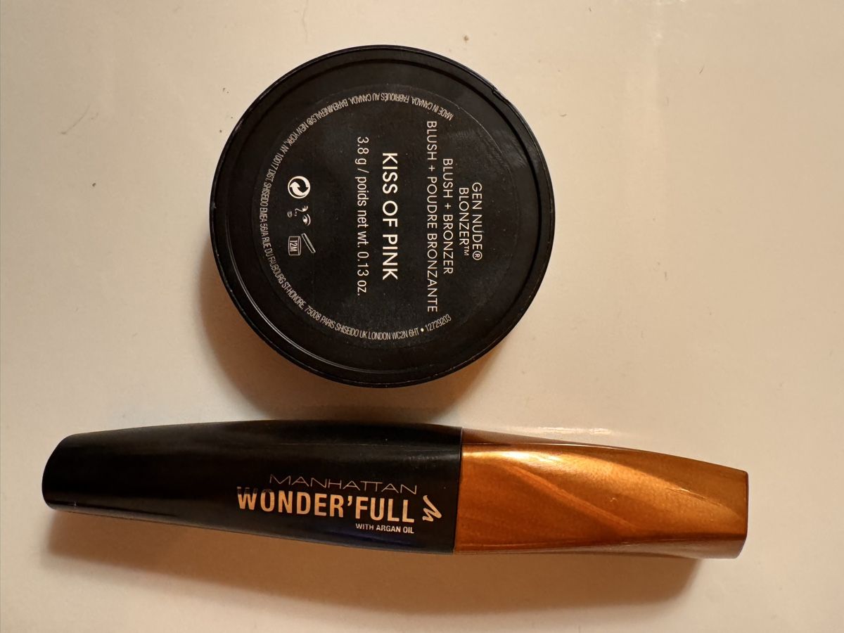 Make-up: Manhattan Mascara und BareMinerals Blonzer – Usato da Klosters venduto da jewelsy 1