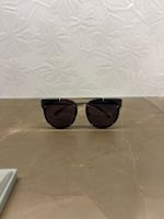 Sunglasses - Vera Wang - Black