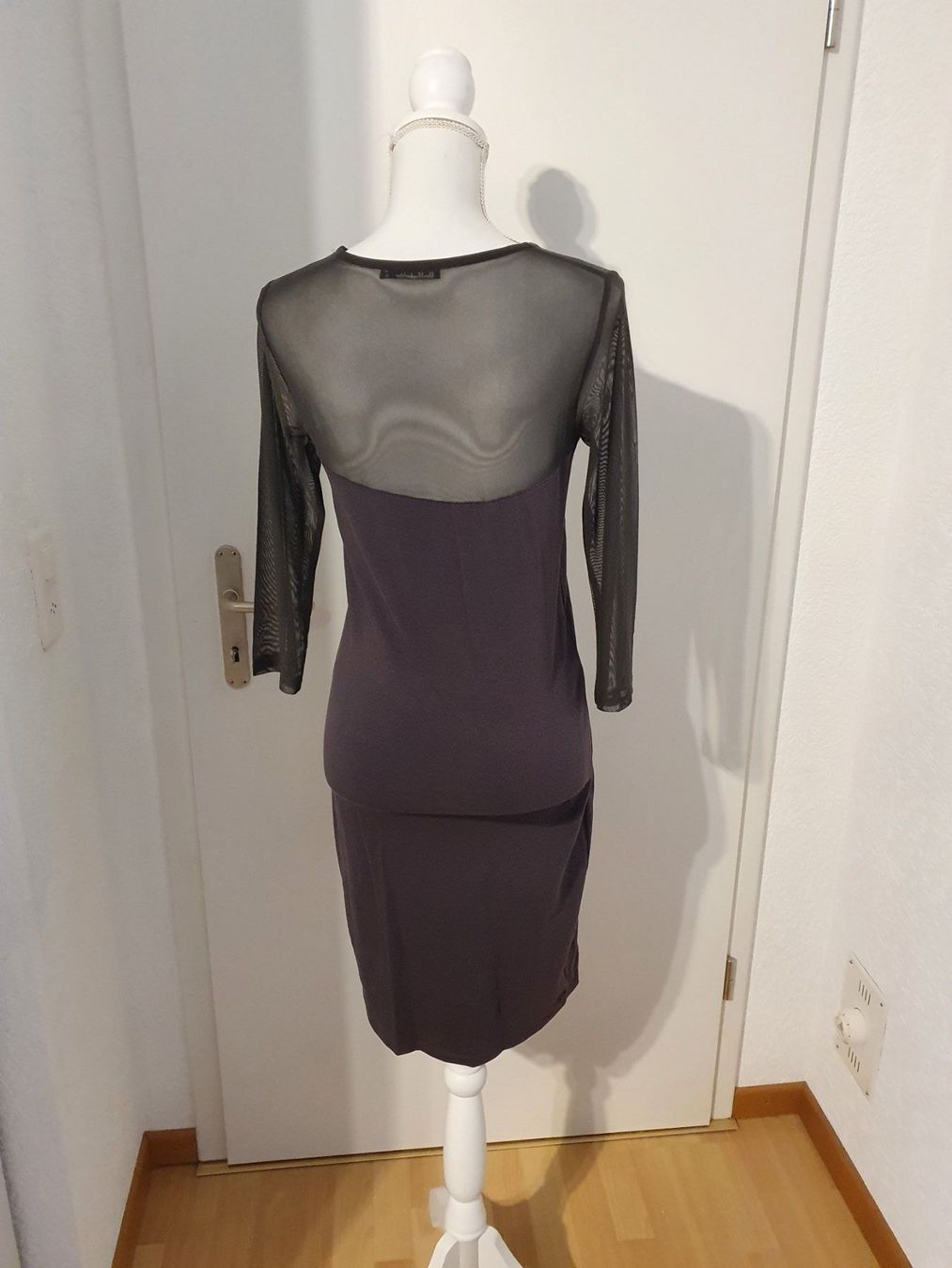 Vestiti: Sommer, Abendkleid mit schönem Ausschnitt – Usato da Abtwil AG venduto da MaVo.0710 4