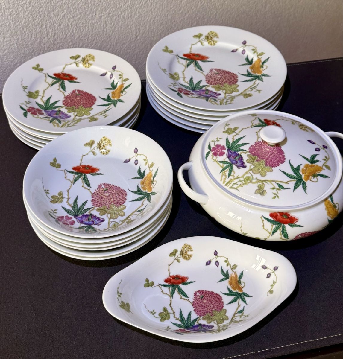Set di piatti: Raynaud Limoges Dioraflor by CERALENE. – Nuovo (secondo la descrizione) da Le Sentier venduto da dar_hb62 9
