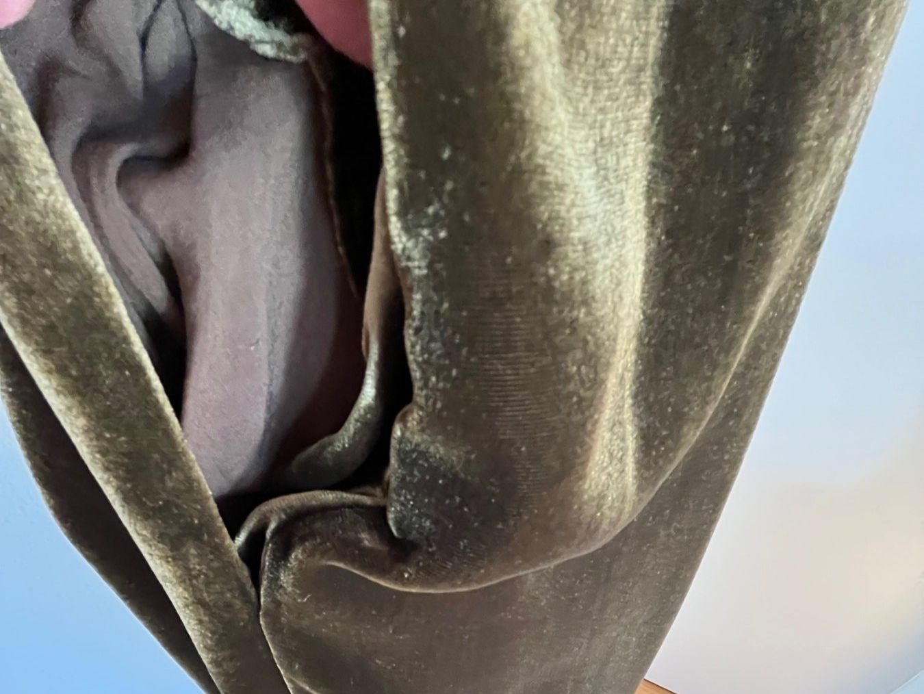 Vestiti: TOAST Kleid Samtkleid – Usato da Luzern venduto da Aleoschli 3