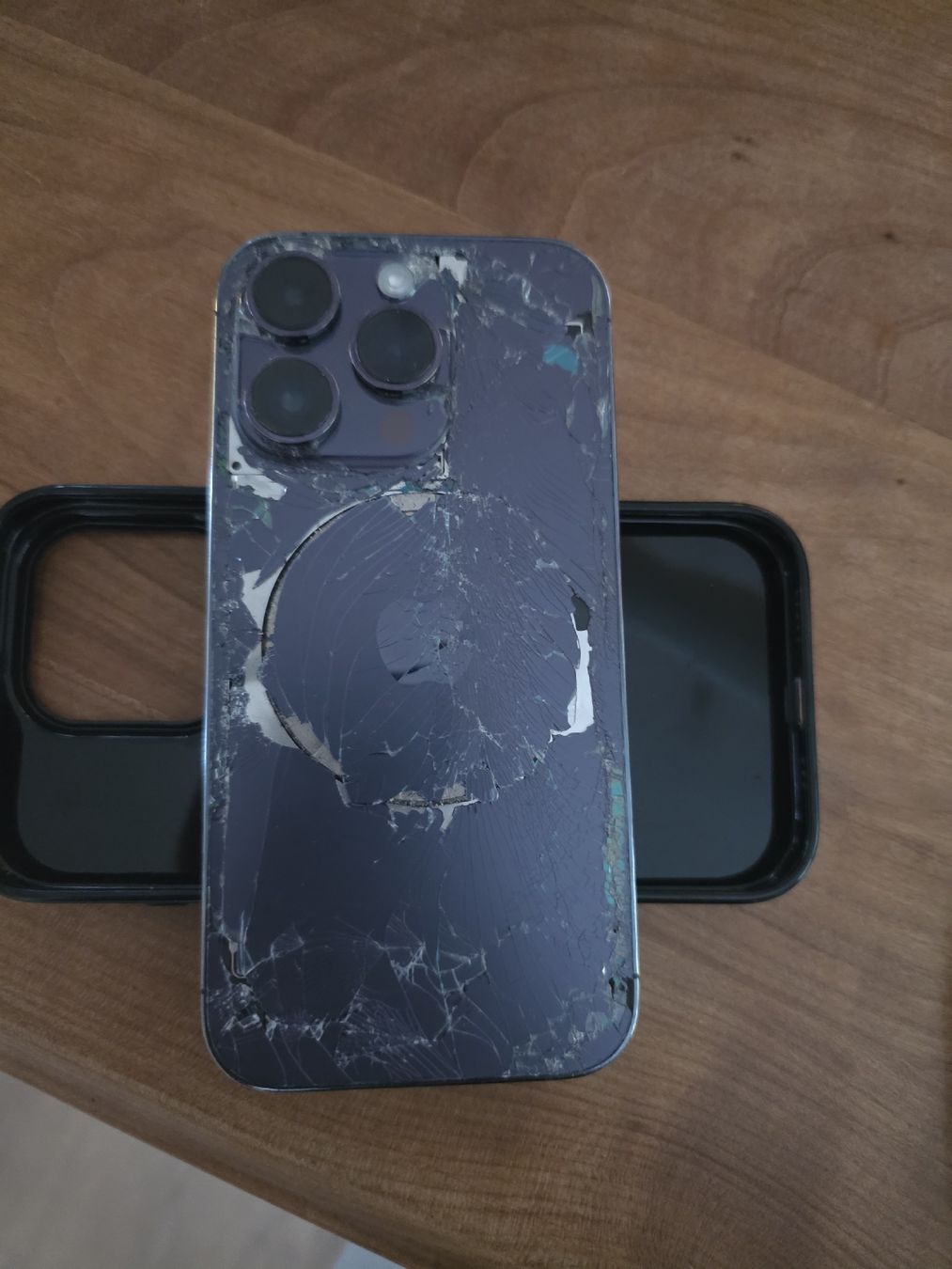 Apple Portables: iPhone 14 pro – D'occasion à Andelfingen par James_brown24 3
