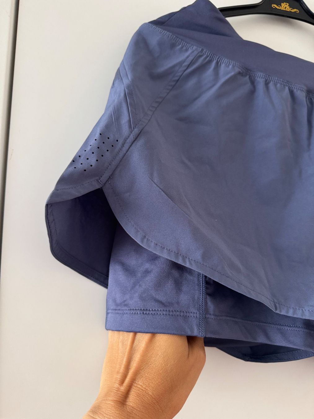 Pantaloni: Shorts 2 in 1 – Usato da Obfelden venduto da cesarina10 1