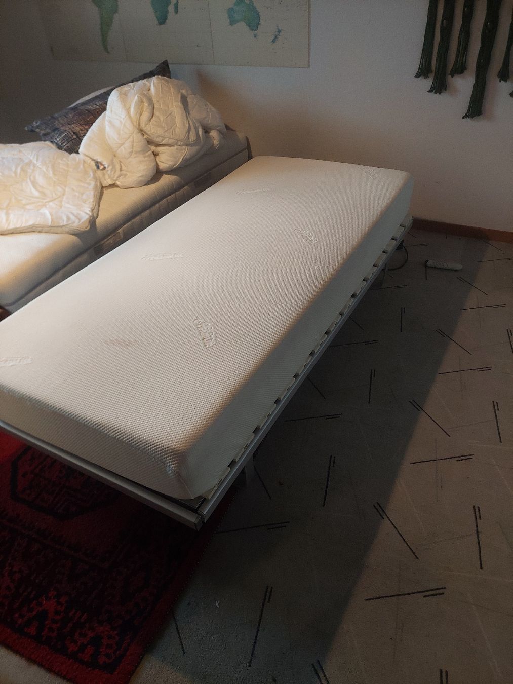 Betten: Bett mit Motor gebaucht – Gebraucht aus Gränichen von rooney90 2