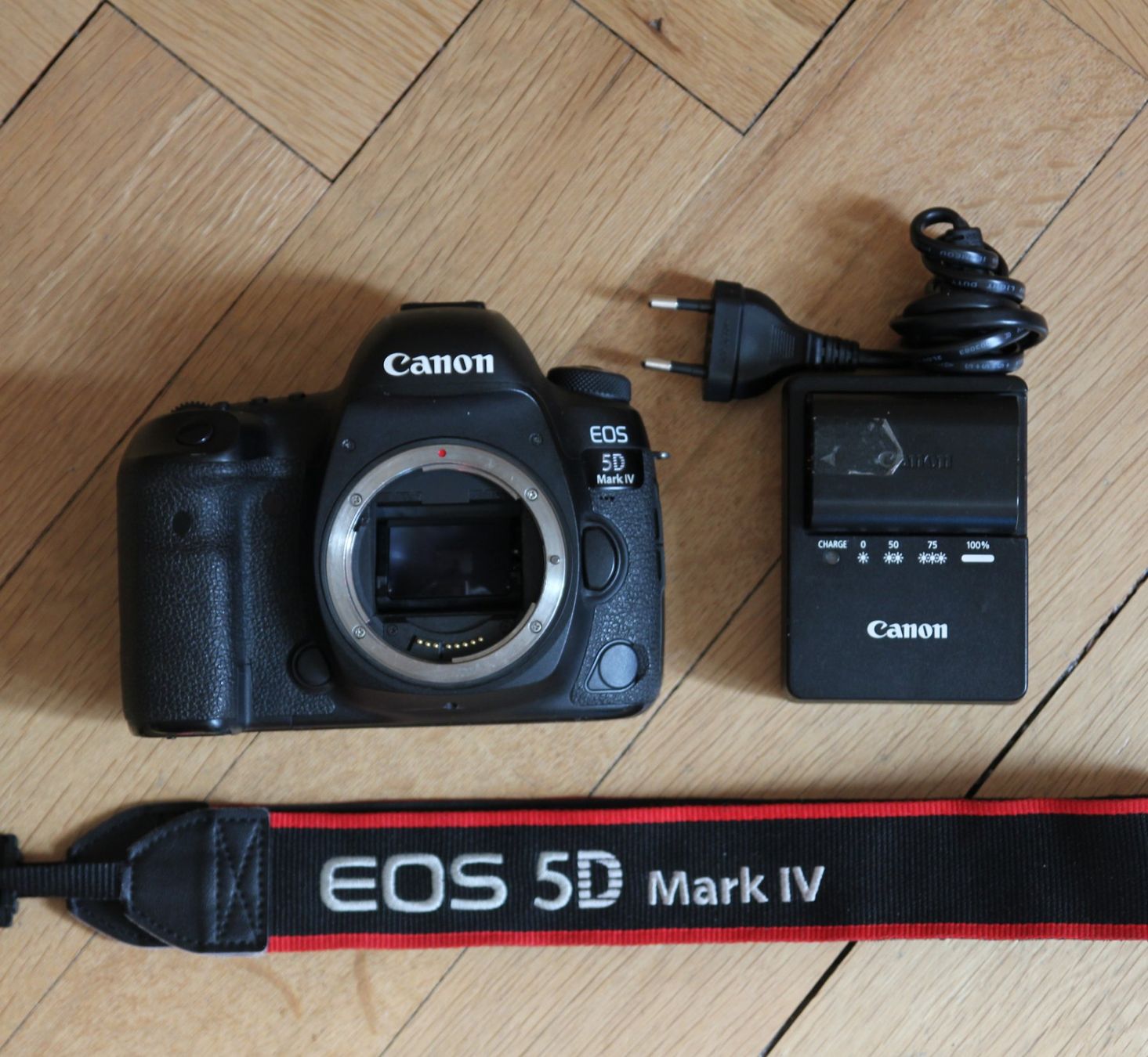 Canon Fotocamera: Canon EOS 5D Mark IV – Usato da Zürich venduto da Winnie33 1