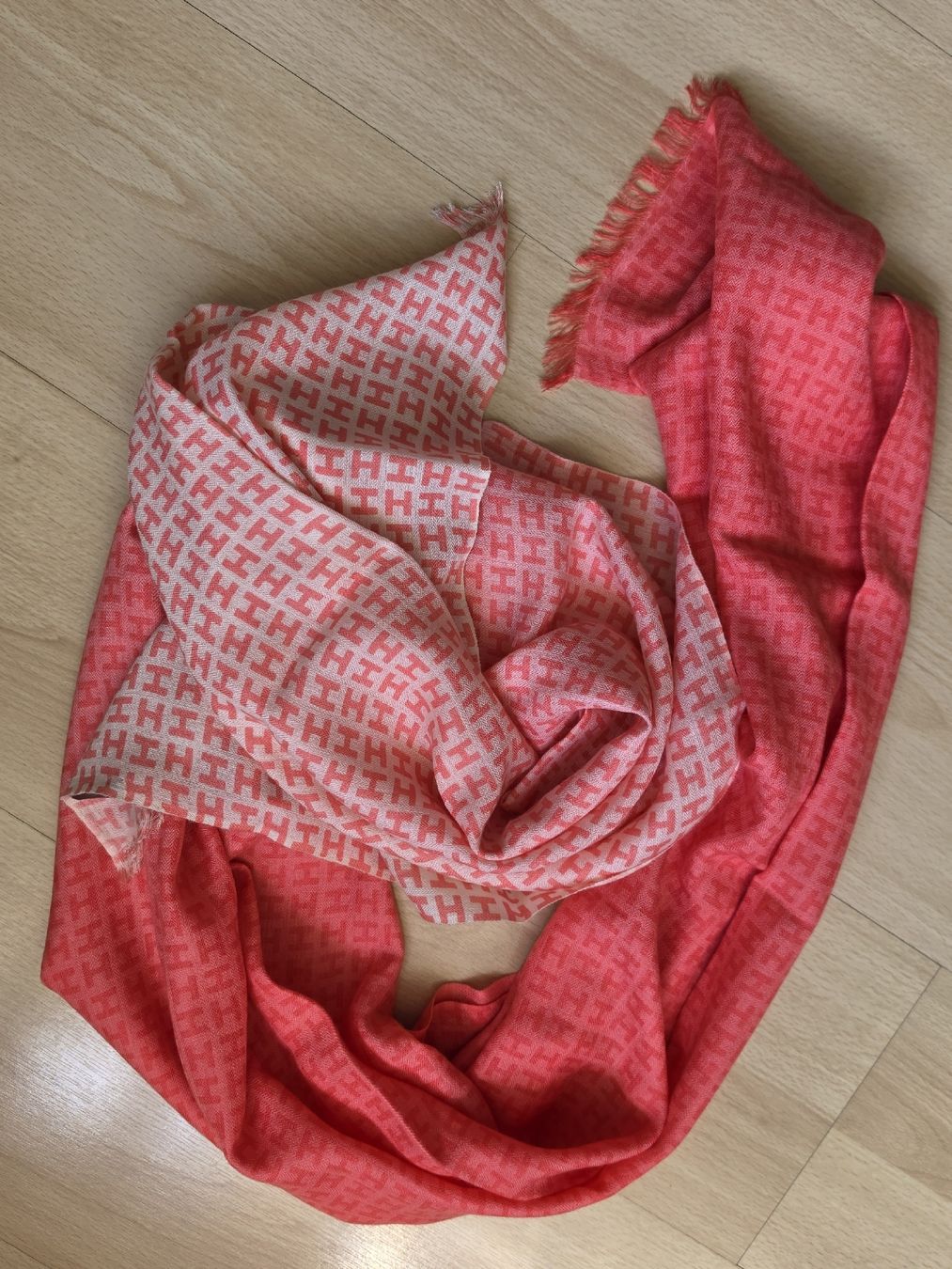 Hemisphere Foulards, Tücher & Schals: HEMISPHERE SCHAL CORAL/LACHS – Gebraucht aus Adlikon von jahr01 6
