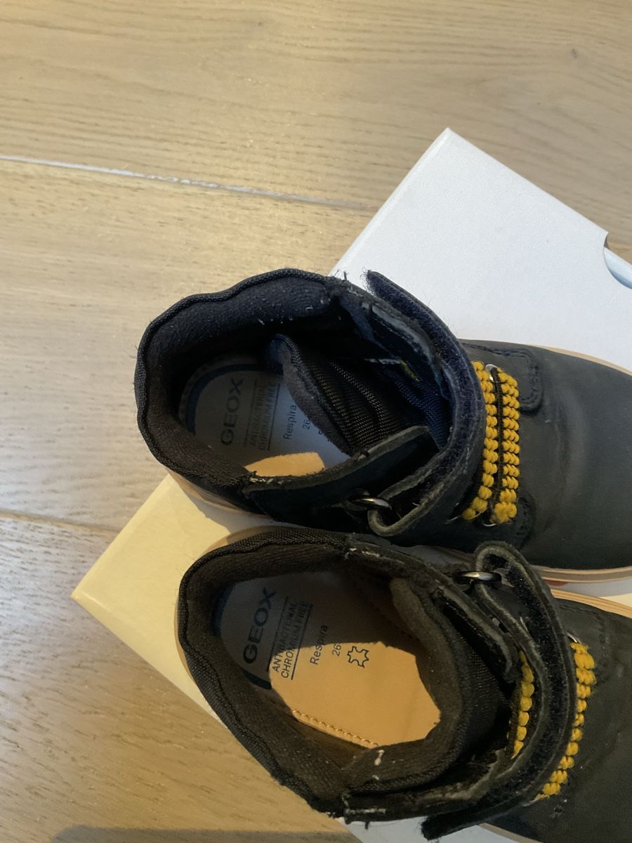 Geox Scarpe per ragazzi: Geox Schuhe gr 26 – Nuovo (secondo la descrizione) da Zürich venduto da TheShips 3