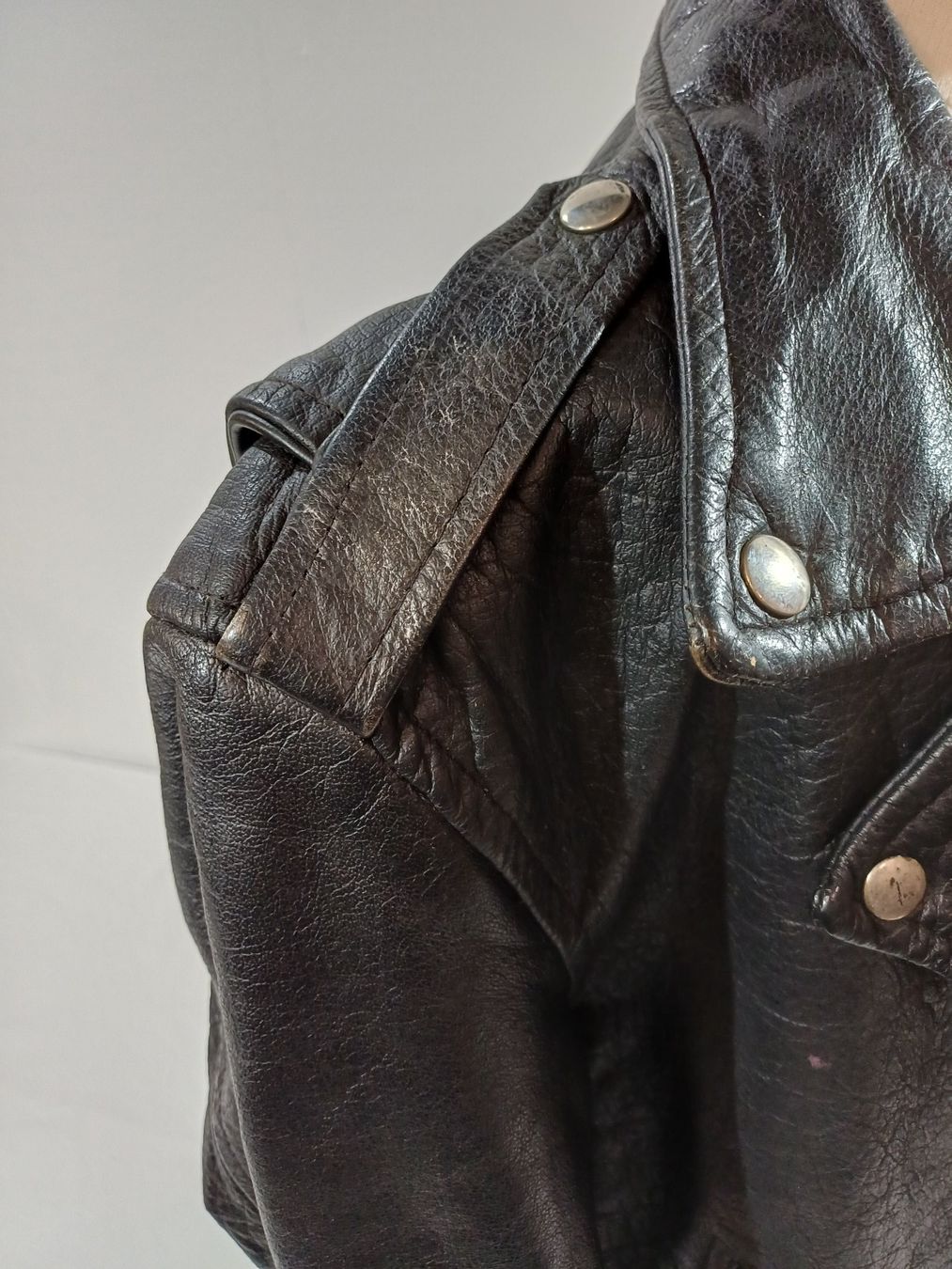 Autografi: Vintage Lederjacke Am-Tex mit Autogramm SAVATAGE – Usato da Luzern venduto da IG_Arbeit 6