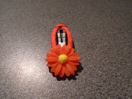 Haarspange Blume rot/gelbe Mitte