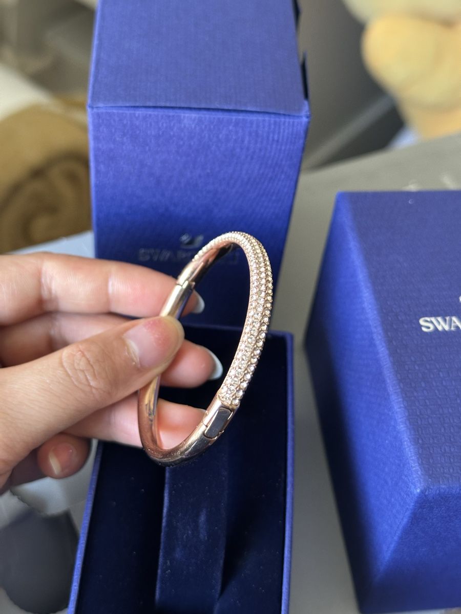 Swarovski Bracelets: Swarovski bangle – D'occasion à Ennetbürgen par chanty47