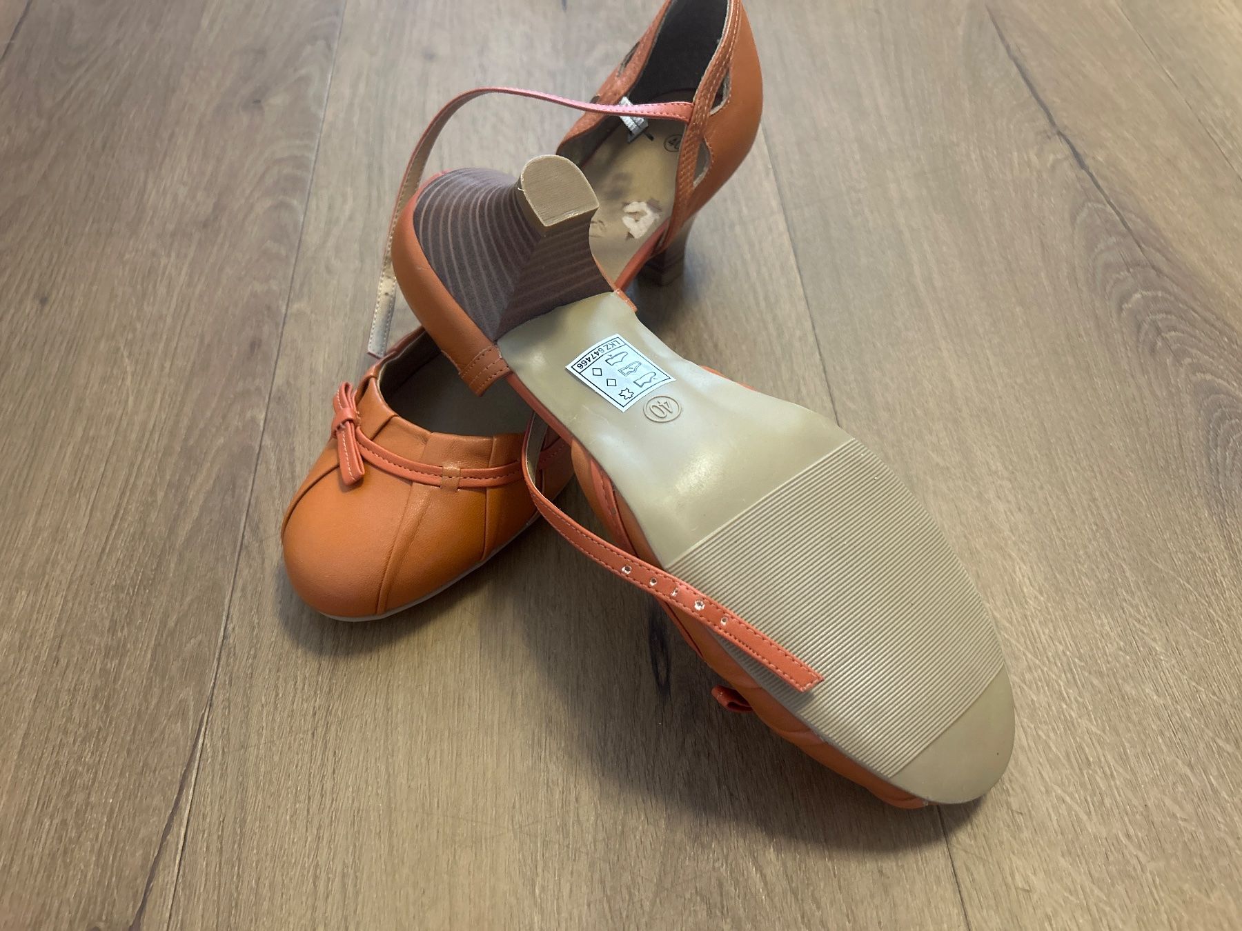 Scarpe da donna: Mary Jane Schuhe Gr 40 Neu – Nuovo (secondo la descrizione) da Regensdorf venduto da Spyke55 3