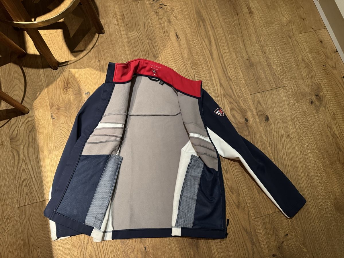 Tommy Hilfiger Giacche: Tommy Hilfiger Veste by Rossignol – Nuovo (secondo la descrizione) da St. Moritz venduto da Bengeee 2