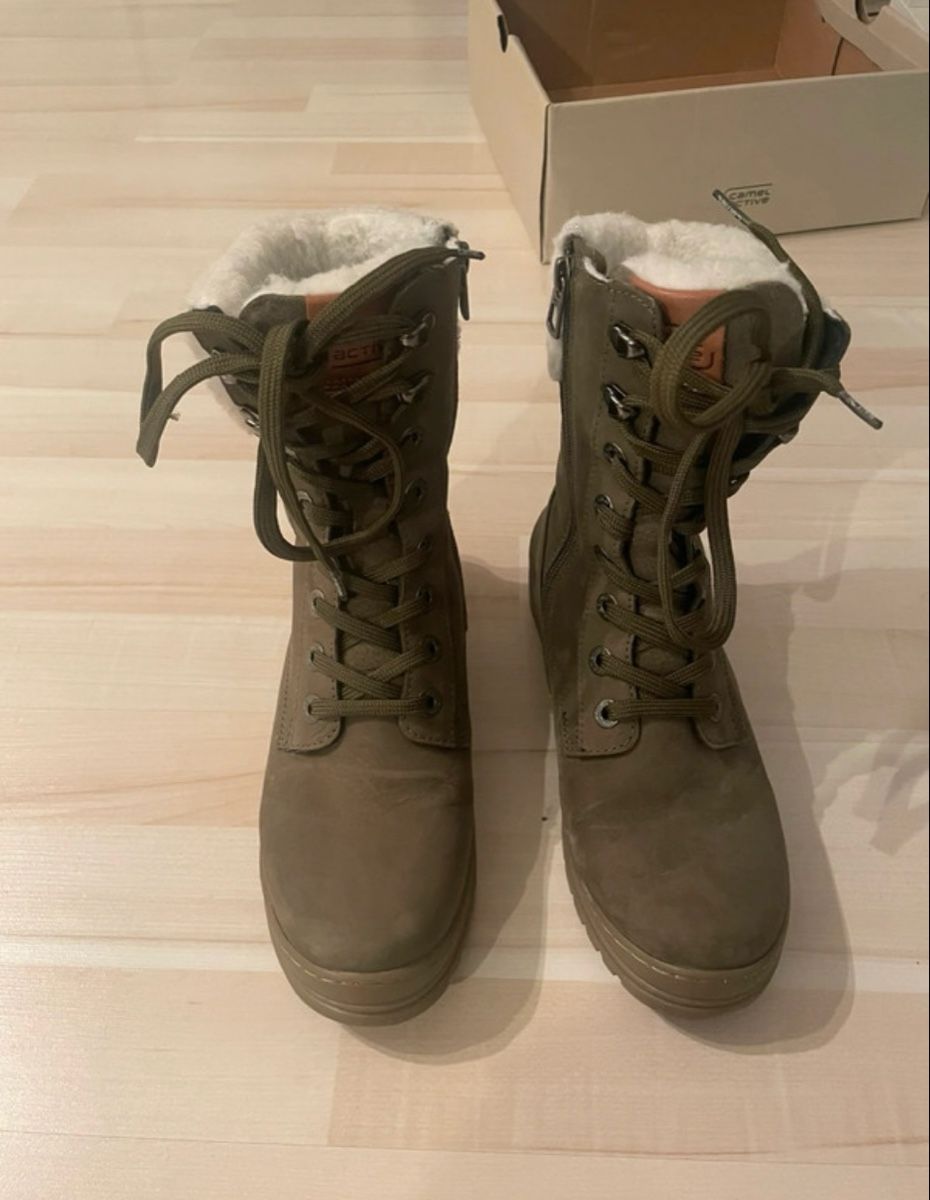 Camel Scarpe da donna: Winter Boots with Wool – Usato da Dübendorf venduto da guo_xr78