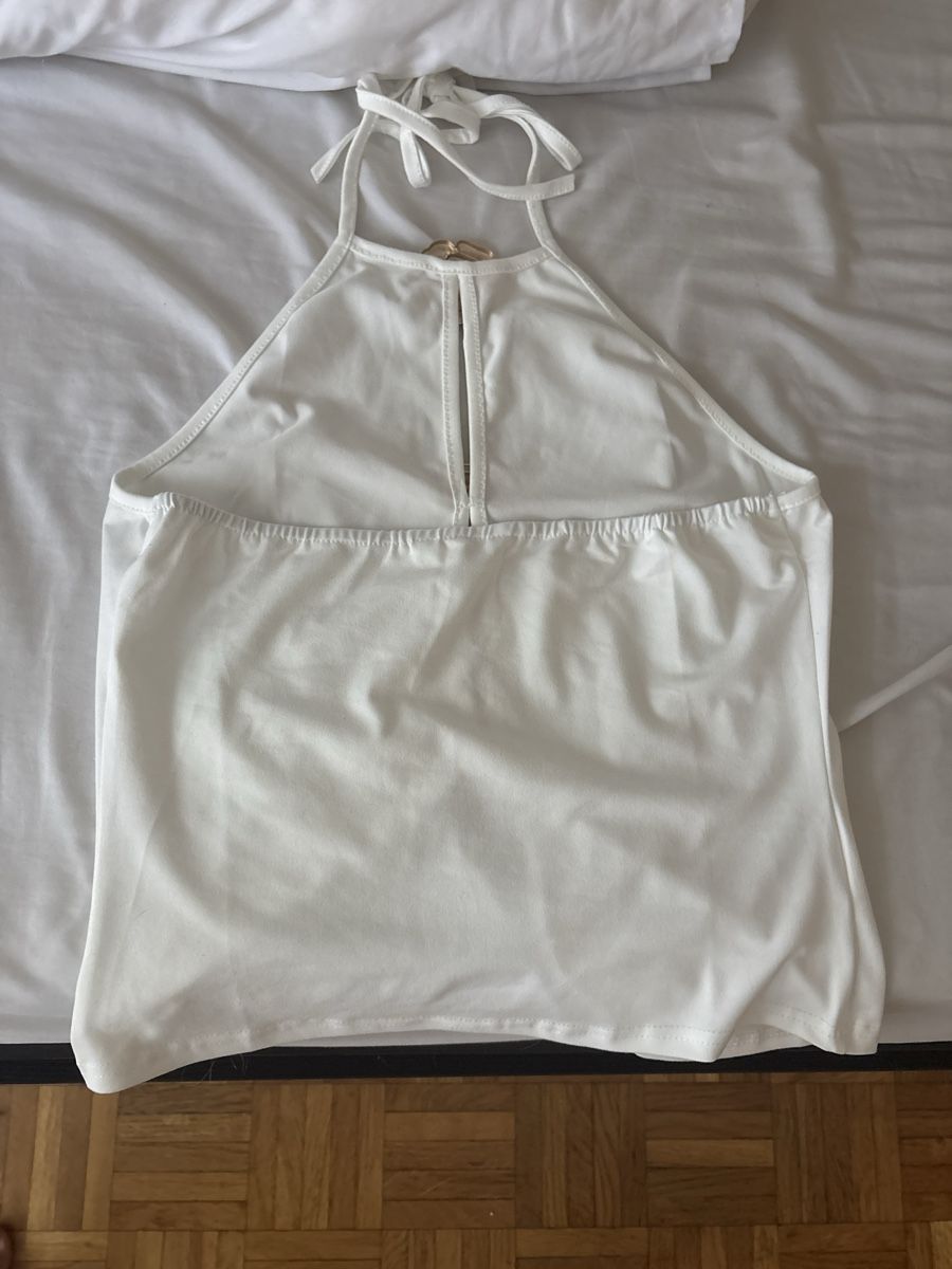 Tops: Top blanc ornée de roses dorées taille S – Neu (gemäss Beschreibung) aus Genève von emi_rrq8 1