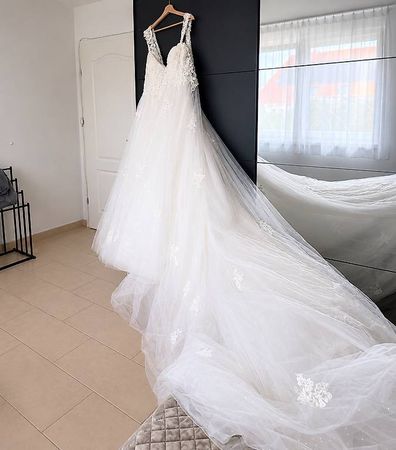 Wunderschönes Brautkleid von Romantica Collections