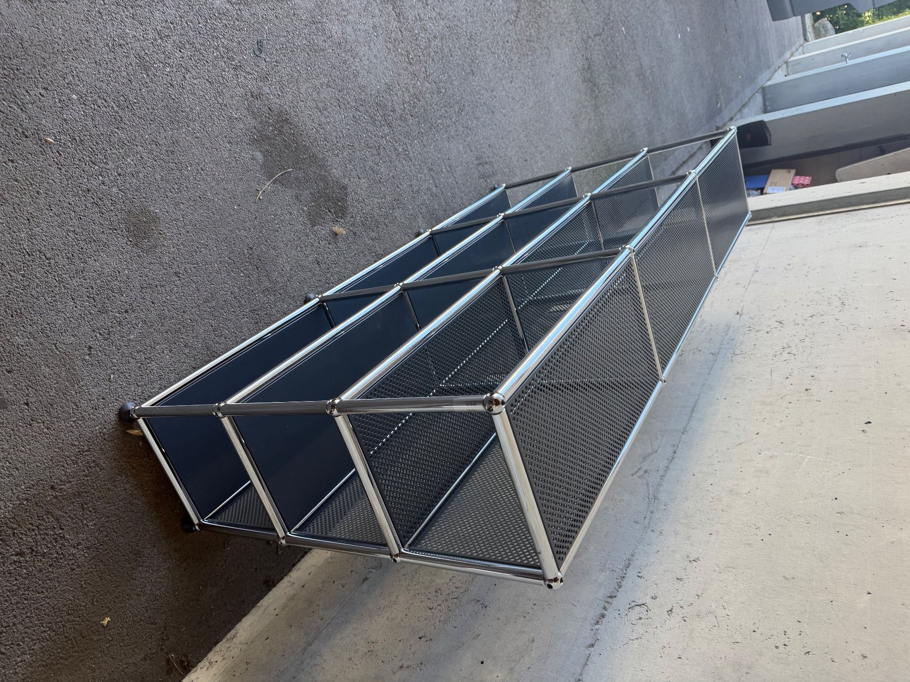 Scaffali: USM Haller Sideboard 150x80x27, Anthrazit – Usato da Zürich venduto da Zvijerka 2
