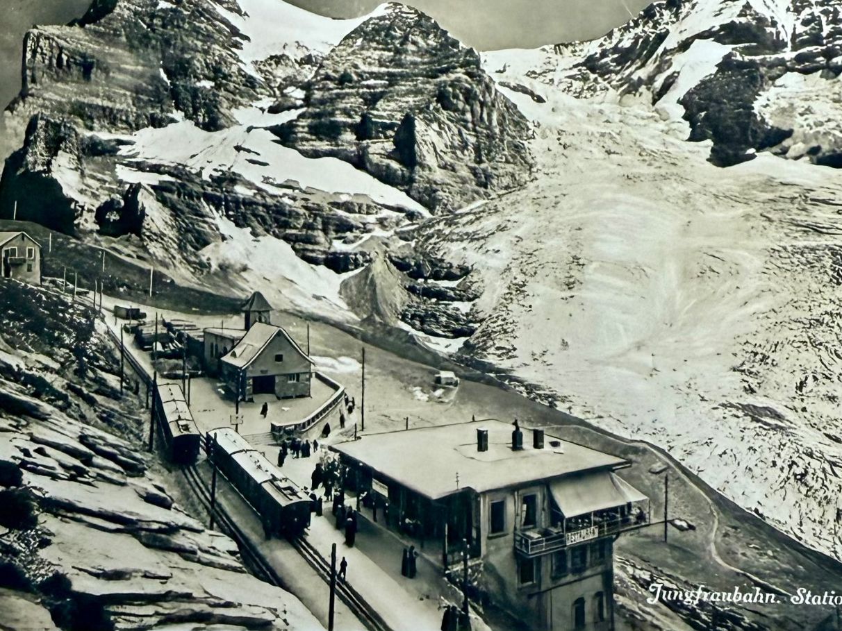 Cartoline postali: Jungfraubahn - Station Eigergletscher 1928 – Usato da Lutry venduto da Ediego 1