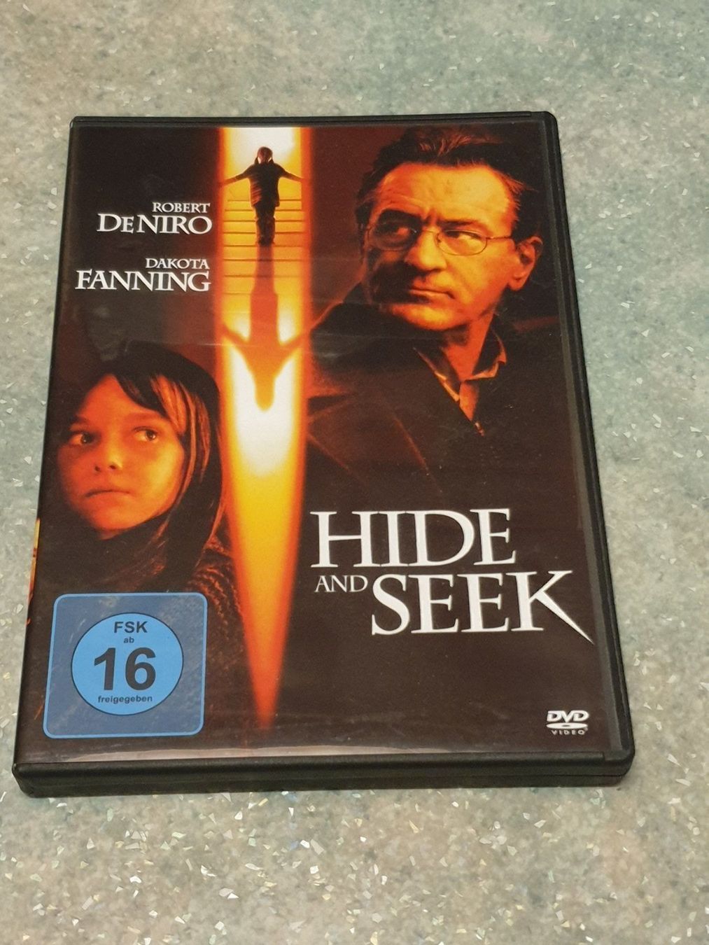 Tutti i DVDs: Hide and Seek – Usato da Rothenthurm venduto da Lord-Ren
