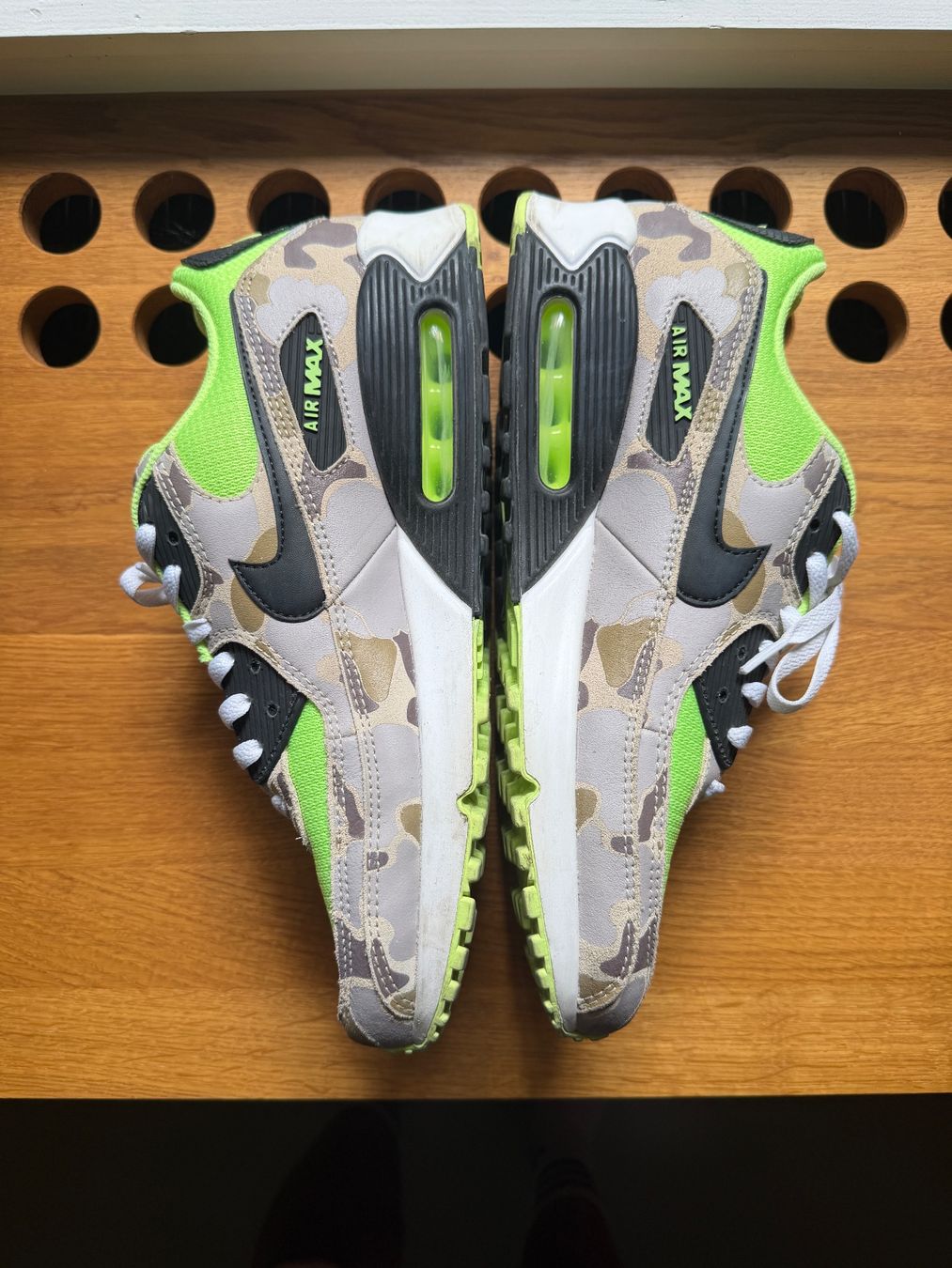 Nike Chaussures hommes: Nike Air Max 90, Green Camo Gr. 45 – D'occasion à Bern par ElevenFive 1