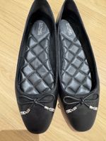 Elegante Michael Kors Ballerinas, Grösse 40, Schwarz