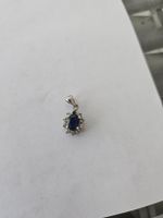 Anhänger mit Saphire und Diamanten 