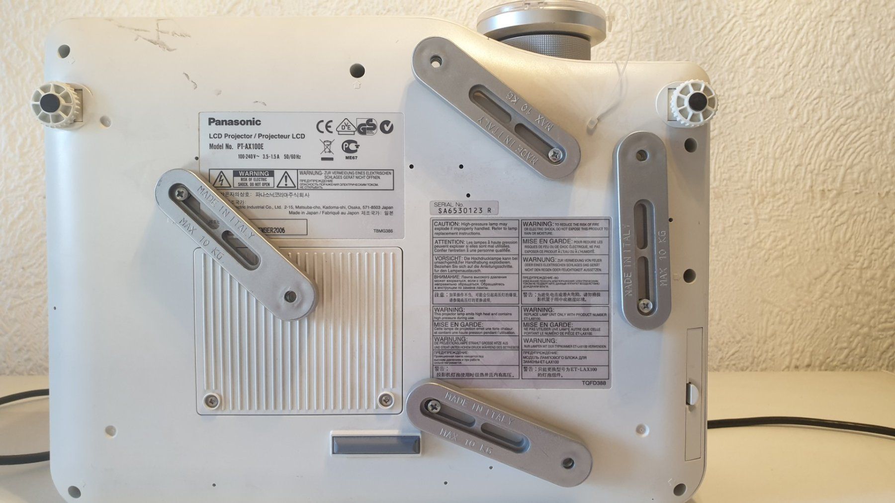 Panasonic Proiettori: Panasonic PT-AX100E Beamer – Usato da Luzern venduto da val_9ngc 3
