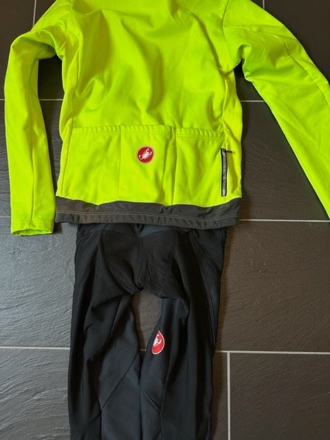 Castelli Lotti di vestiti: Castelli Winter Outfit – Usato da Altendorf venduto da Eisenmaennchen 2
