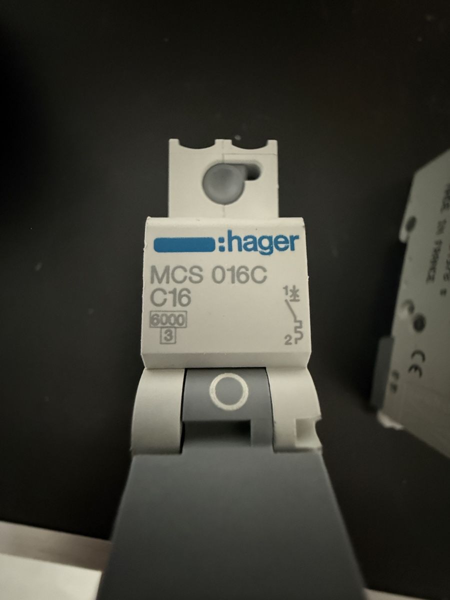 Hager Composants électroniques: 3x Hager MCS016C C16 Leitungsschalter – D'occasion à Niederbipp par gaf_7tym 1