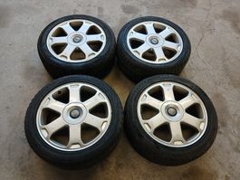 4 Alufelgen mit Winterreifen 235/45 R17 Audi guter Zustand.