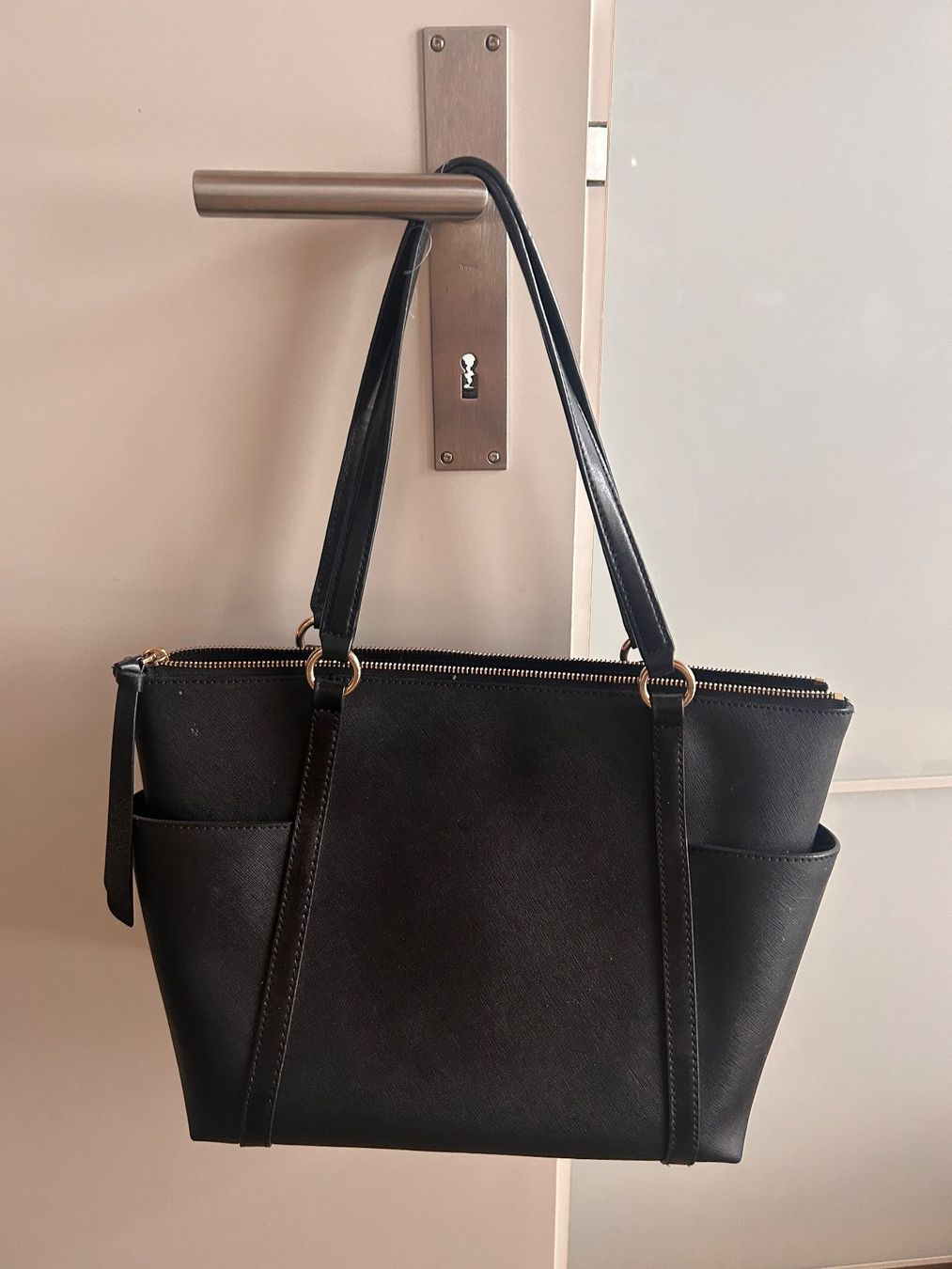 Michael Kors Taschen für Damen: Michael Kors Handtasche – Gebraucht aus Bönigen von zis_bnd7 1