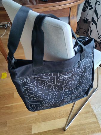 Adidas Tasche, Top Zustand, schwarz/weiss Muster