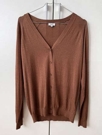 Nulu Cardigan Gr. M Braun V-Ausschnitt Feinstrick
