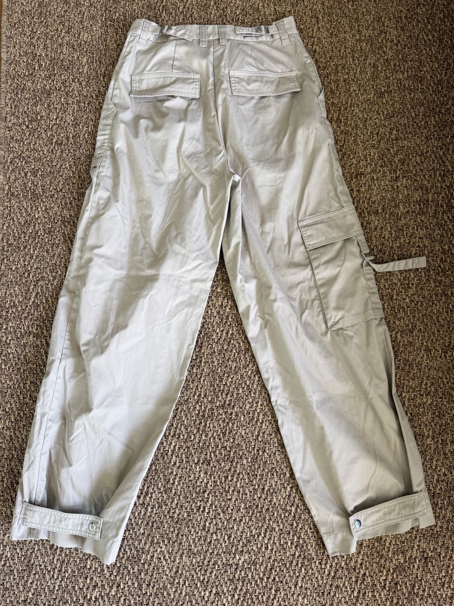 H&M Hosen: H&M Cargohose beige Grösse 38 – Gebraucht aus Muri AG von enwtx 1