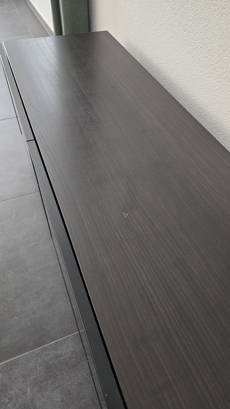 Ikea Mobili TV: TV-Möbel Schwarz mit zwei Türen – Usato da Spiez venduto da marinatamaraa 4