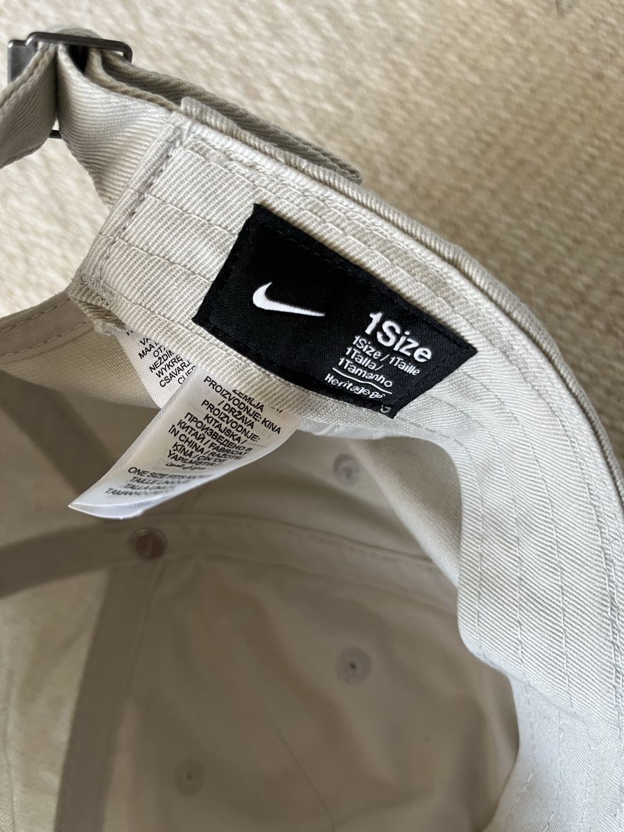 Nike Hüte, Mützen & Caps: Nike Cap beige – Gebraucht aus Zürich von BuyHappinessNow 3