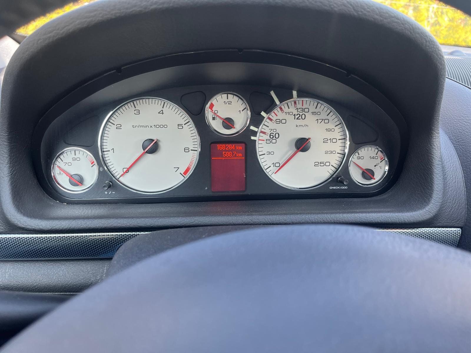 Peugeot Automobili: PEUGEOT 407 3.0 V6 – Usato da Niederbipp venduto da Buettler_Gjukaj1 6