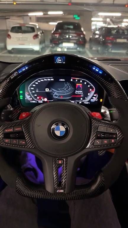 Tutti pezzi di ricambio auto: BMW Lenkrad M3/M4 G-Reihe mit Display – Usato da Bad Zurzach venduto da N.Zimmi 2