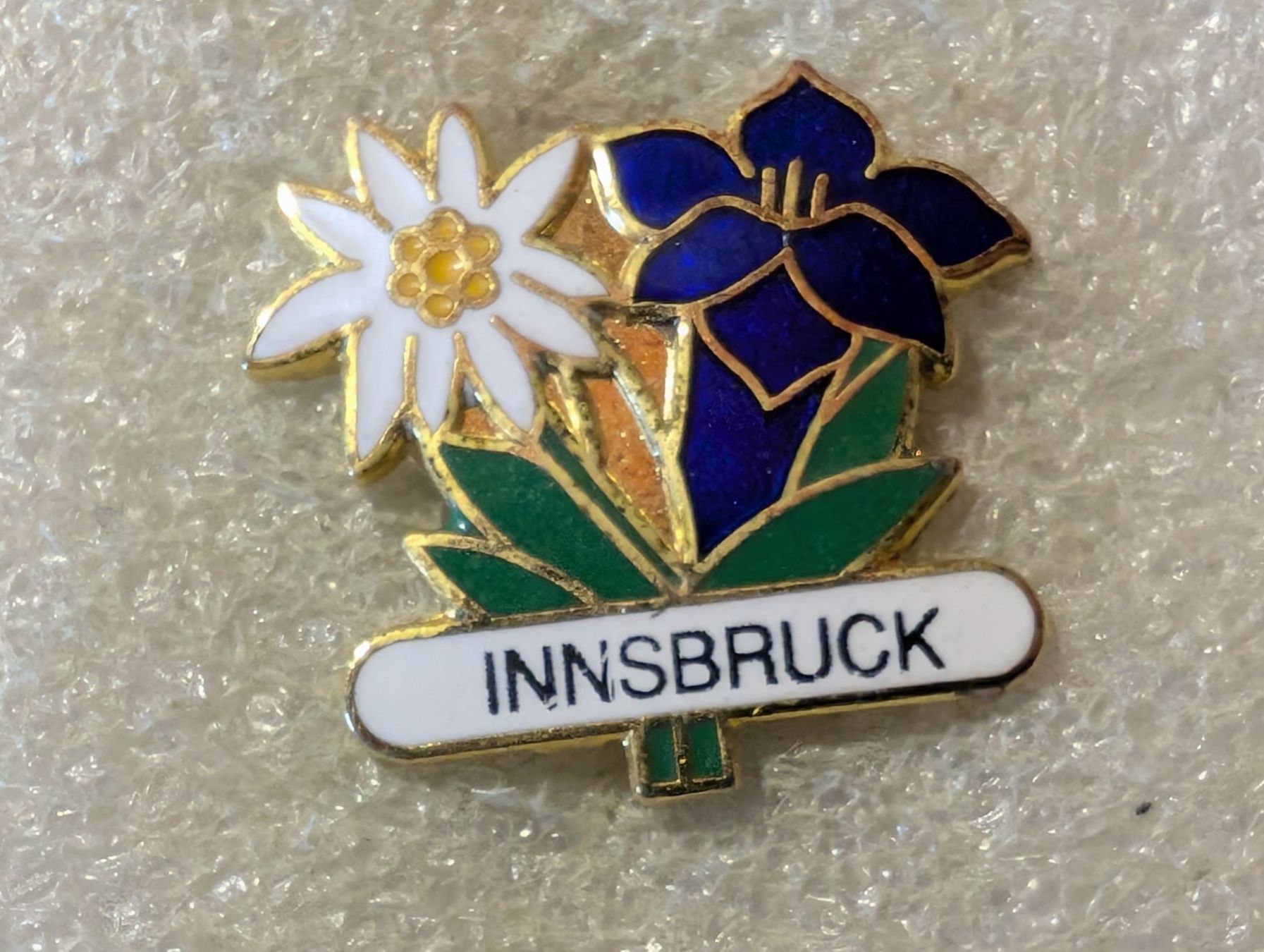 Plaketten & Abzeichen: Ansteckpin 182: Innsbruck – Gebraucht aus Oppligen von Pin-Fall-Shop