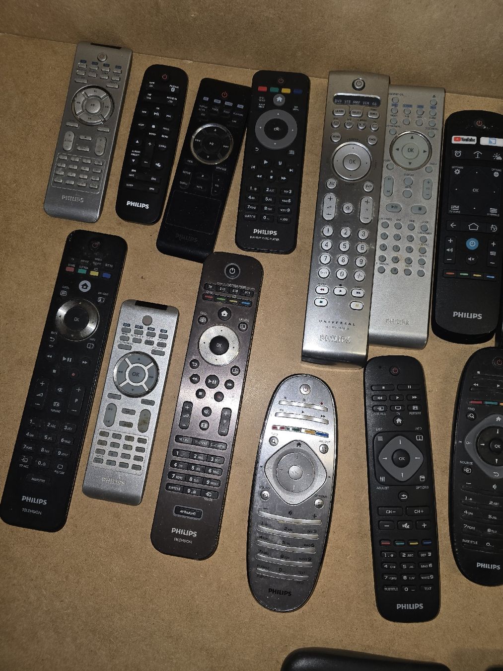 Philips Telecomandi: Philips TV Fernbedienung – Usato da Lenzburg venduto da cameleoncolor 6