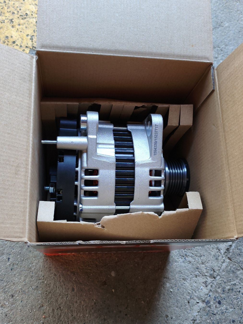 Motori: Lichtmaschine Alternator 180A VW, Škoda oder SEAT – Nuovo e nell'imballaggio originale da Boswil venduto da Ast3 5