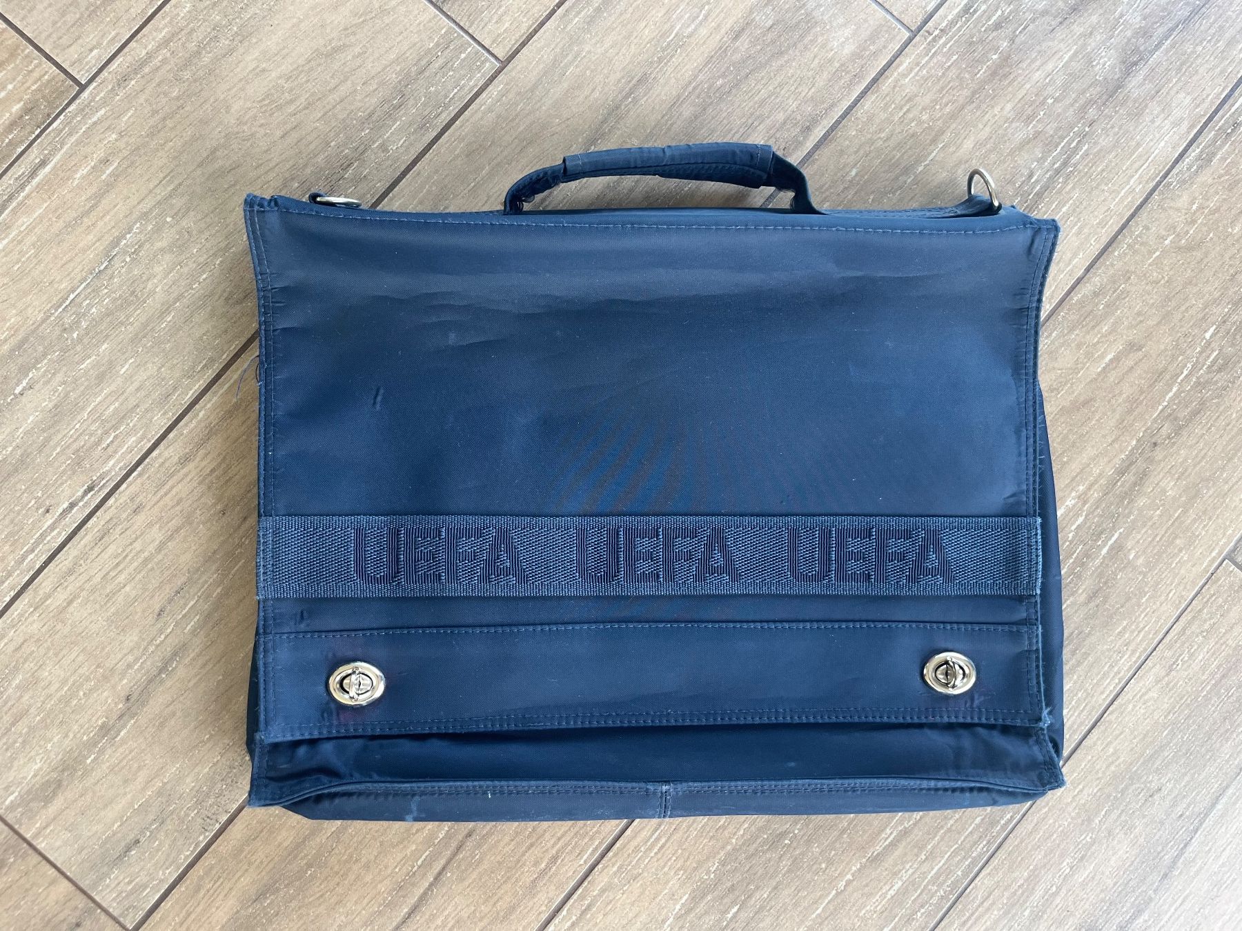 Sacs: Laptop Tasche – D'occasion à St-George par elena27