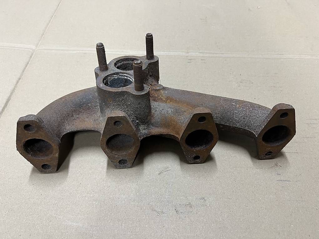 Peugeot Auspuffanlagen: Peugeot 304 Auspuffkollektor – Gebraucht aus Gontenschwil von lot_qxr9 1
