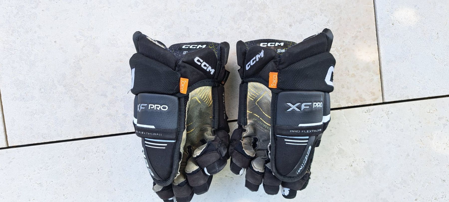 Handschuhe & Handstulpen: CCM Eishockey Handschuhe XF PRO – Gebraucht aus Mammern von koebue 1